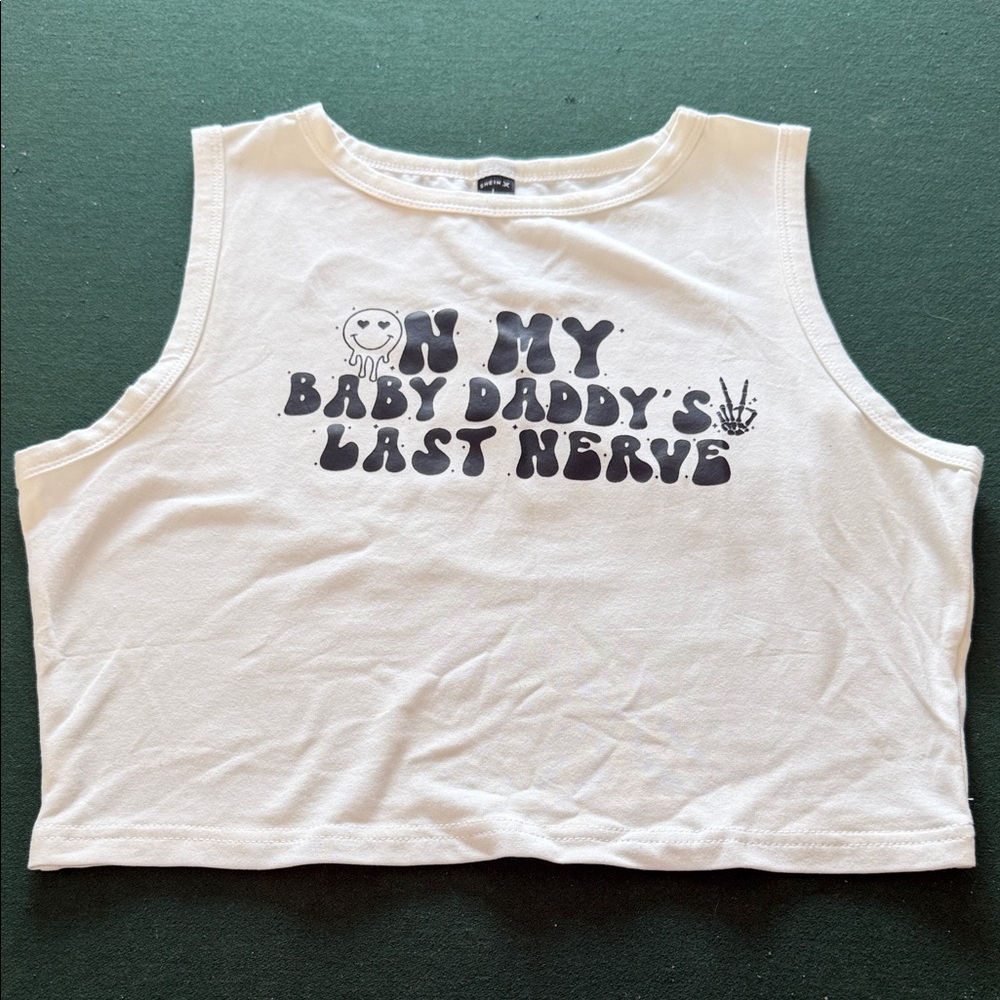 SHEIN White Graphic Tank Top.  CAJA‎ # 1 B